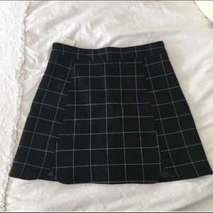 Grid Patterned Black & White Skirt